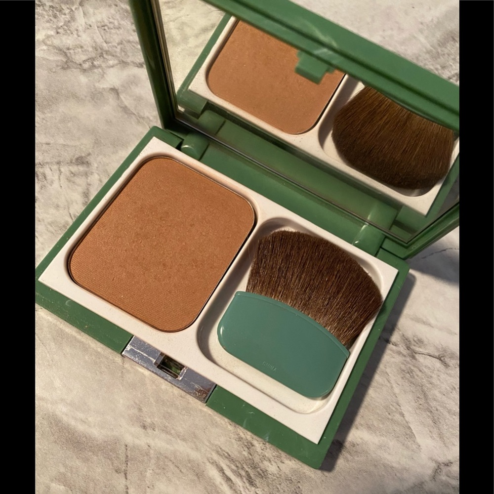 Clinique Bronzer